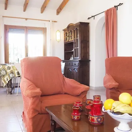 Cerca Playa Y Pueblo Con Piscina Grande Villa