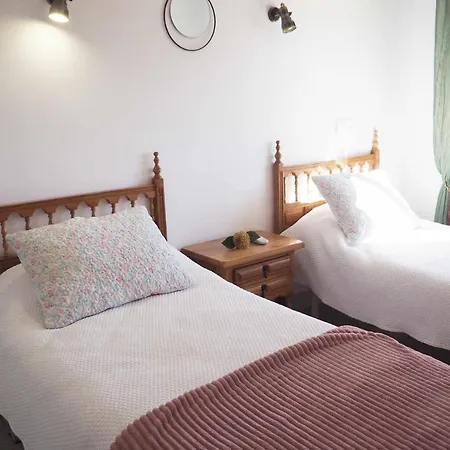 Cerca Playa Y Pueblo Con Piscina Grande Villa Calpe